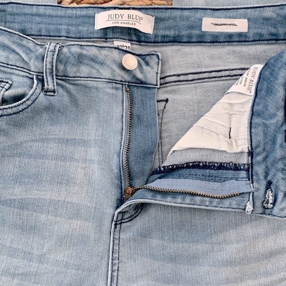 Judy Blue Colby Release Hem Skinny Jean - Picture 11 of 16